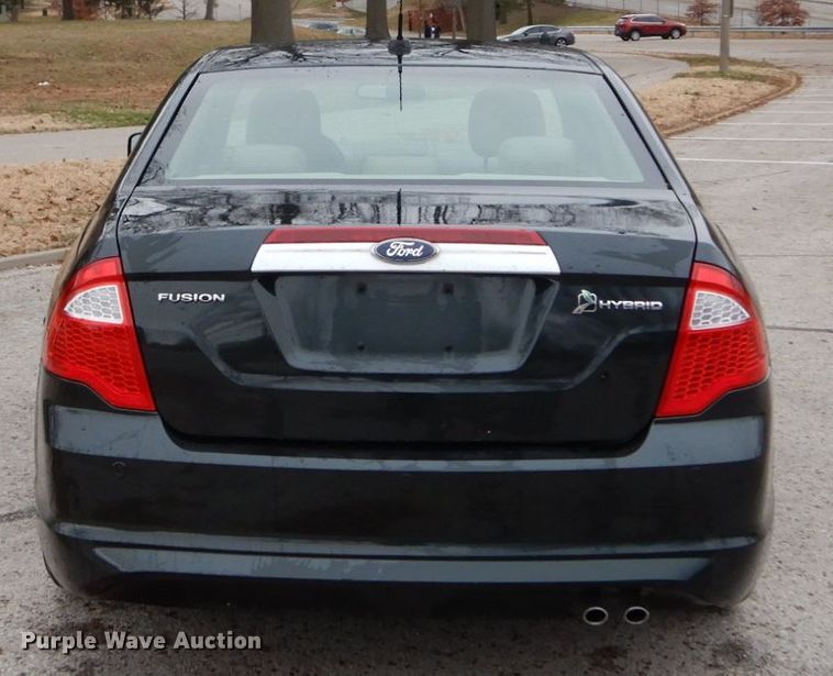 image for item DH5072 2010 Ford Fusion Hybrid