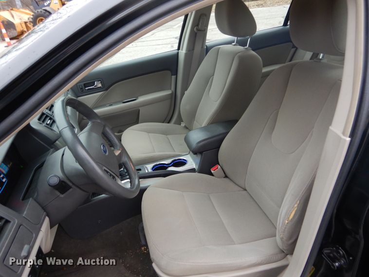 image for item DH5072 2010 Ford Fusion Hybrid