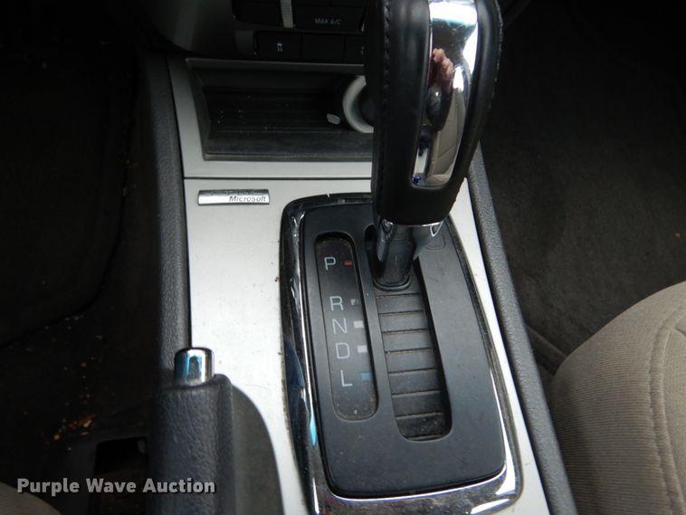 image for item DH5072 2010 Ford Fusion Hybrid