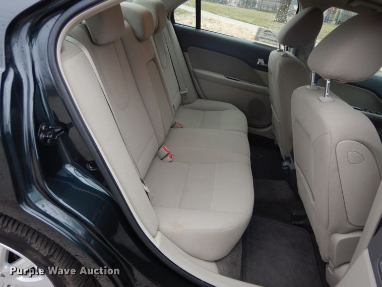 image for item DH5072 2010 Ford Fusion Hybrid