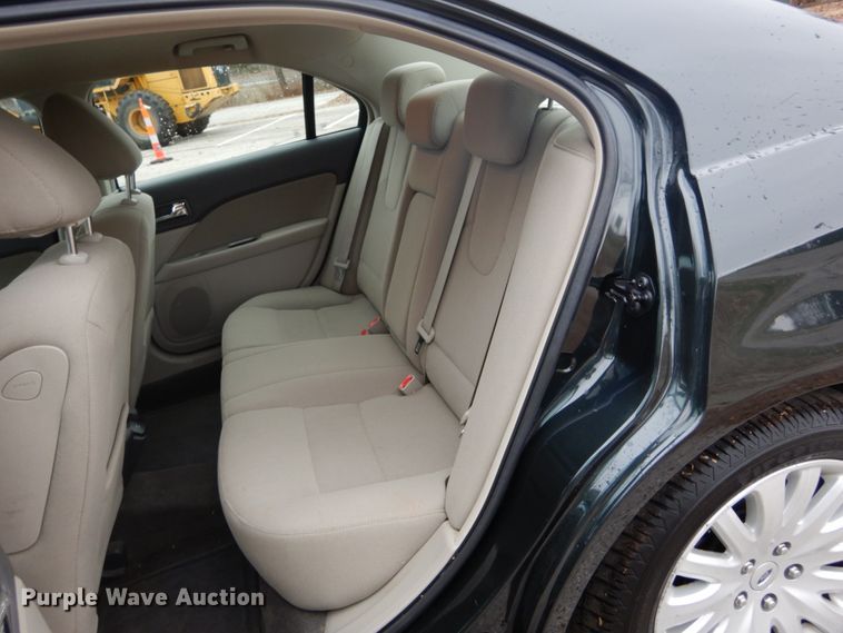 image for item DH5072 2010 Ford Fusion Hybrid