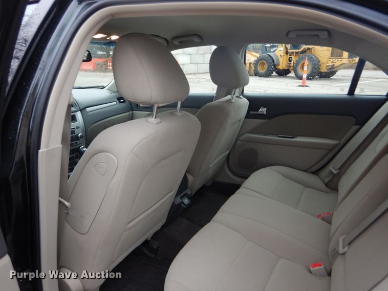 image for item DH5072 2010 Ford Fusion Hybrid