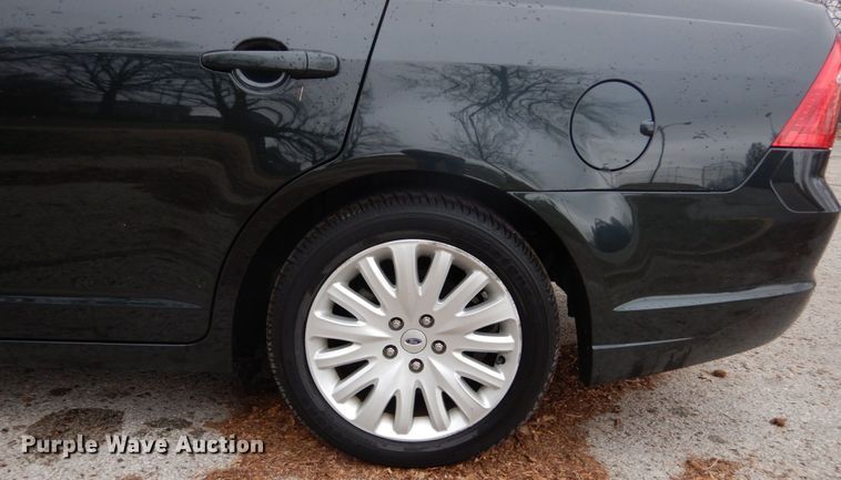 image for item DH5072 2010 Ford Fusion Hybrid