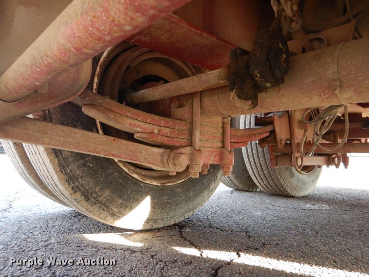 image for item DH5073 1999 Fontaine 352W drop deck equipment trailer