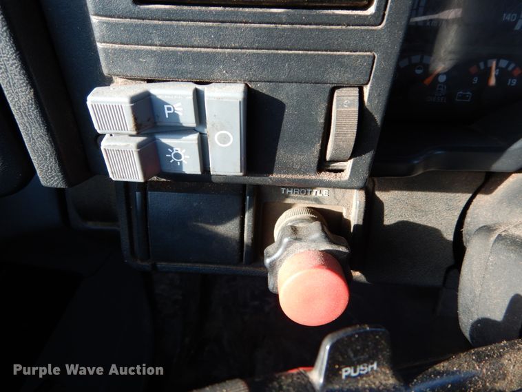 image for item DH5074 1994 Chevrolet Kodiak C6500 semi truck