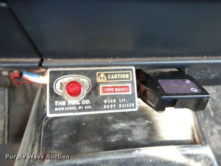 image for item DH5074 1994 Chevrolet Kodiak C6500 semi truck