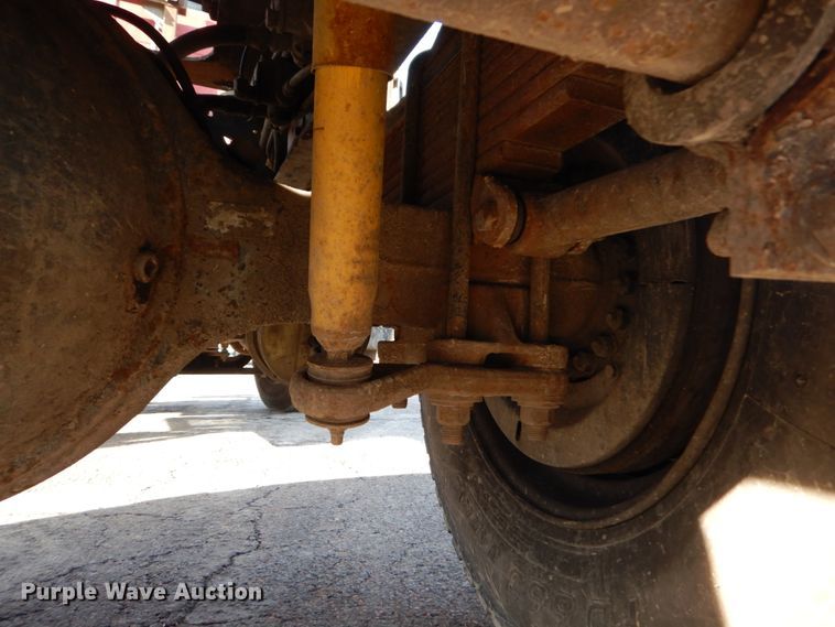 image for item DH5074 1994 Chevrolet Kodiak C6500 semi truck