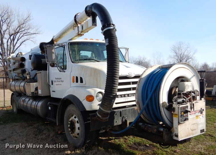 image for item DH5075 2004 Sterling L-Line hydro sewer jetter truck