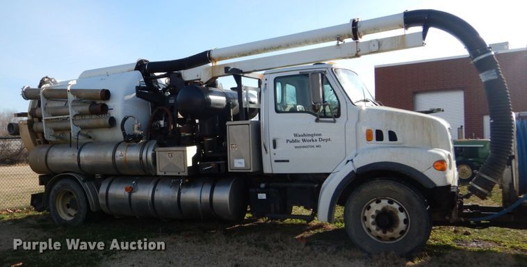 image for item DH5075 2004 Sterling L-Line hydro sewer jetter truck