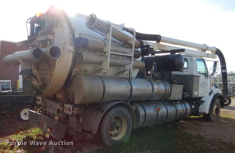 image for item DH5075 2004 Sterling L-Line hydro sewer jetter truck