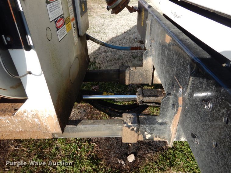 image for item DH5075 2004 Sterling L-Line hydro sewer jetter truck