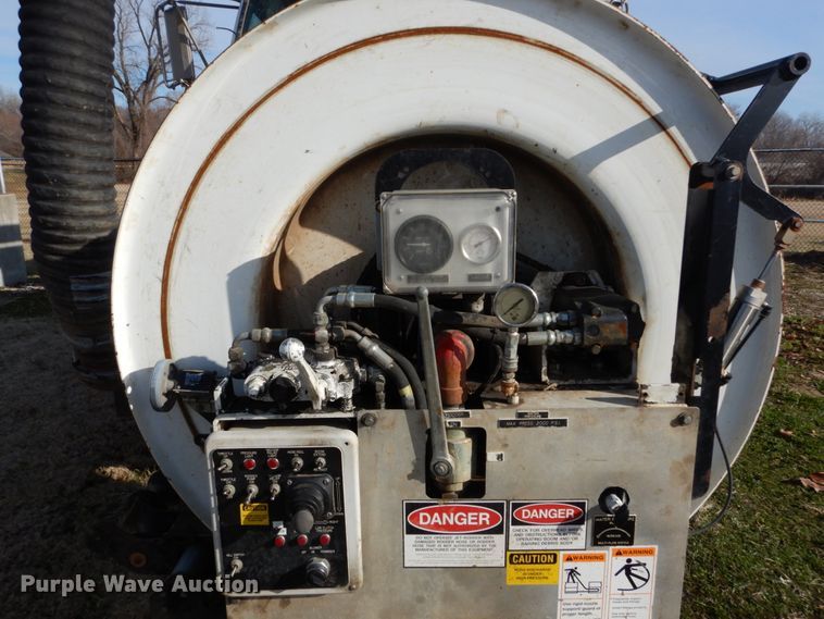 image for item DH5075 2004 Sterling L-Line hydro sewer jetter truck