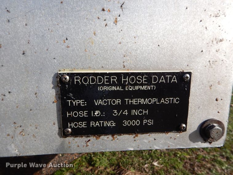 image for item DH5075 2004 Sterling L-Line hydro sewer jetter truck