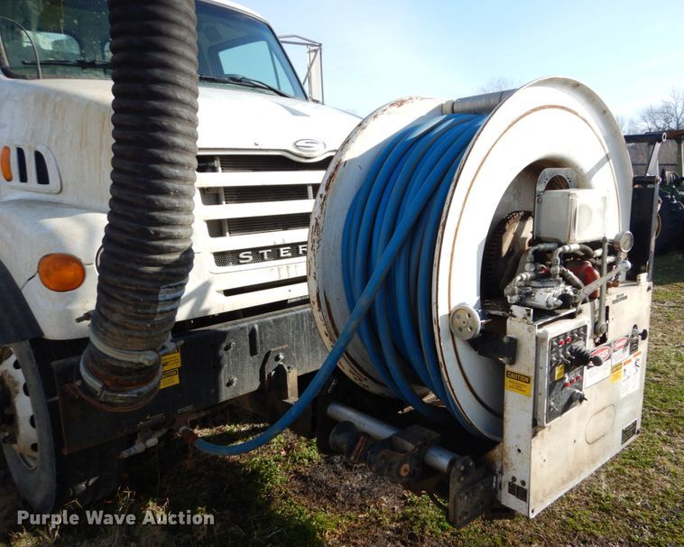image for item DH5075 2004 Sterling L-Line hydro sewer jetter truck
