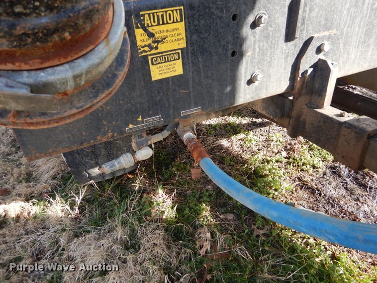 image for item DH5075 2004 Sterling L-Line hydro sewer jetter truck