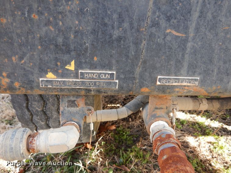 image for item DH5075 2004 Sterling L-Line hydro sewer jetter truck