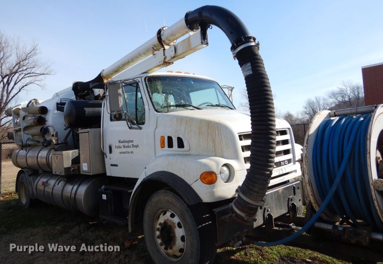 image for item DH5075 2004 Sterling L-Line hydro sewer jetter truck