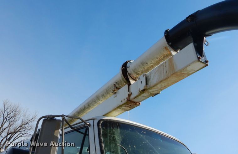 image for item DH5075 2004 Sterling L-Line hydro sewer jetter truck