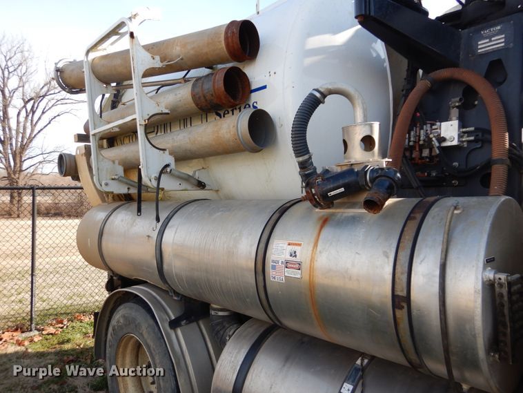 image for item DH5075 2004 Sterling L-Line hydro sewer jetter truck