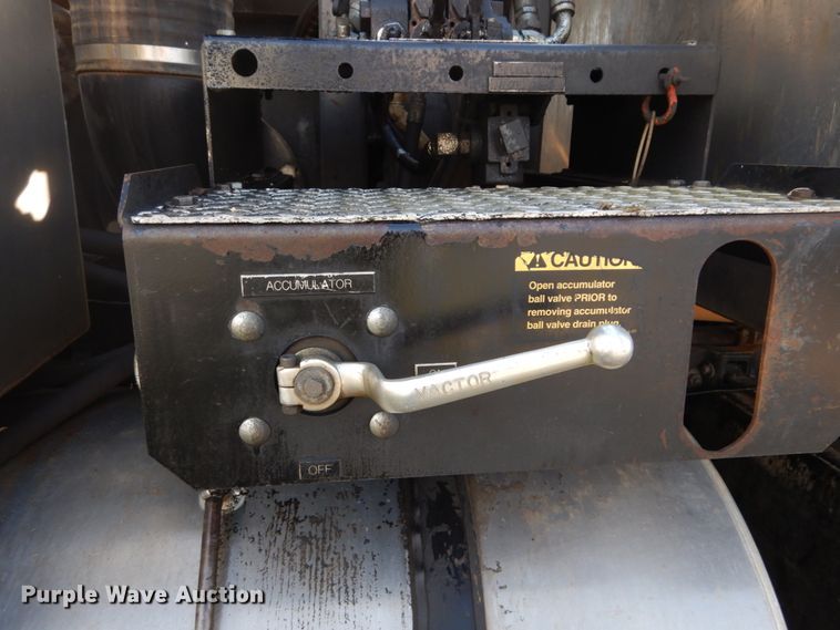 image for item DH5075 2004 Sterling L-Line hydro sewer jetter truck