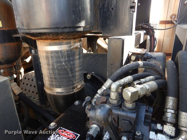 image for item DH5075 2004 Sterling L-Line hydro sewer jetter truck