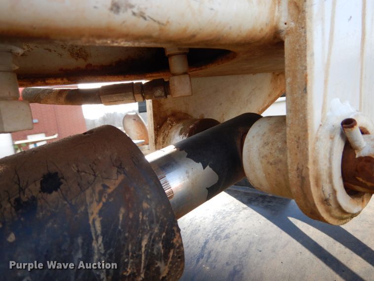 image for item DH5075 2004 Sterling L-Line hydro sewer jetter truck