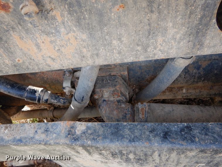 image for item DH5075 2004 Sterling L-Line hydro sewer jetter truck