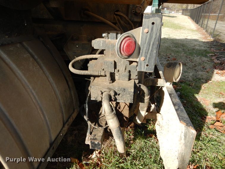 image for item DH5075 2004 Sterling L-Line hydro sewer jetter truck