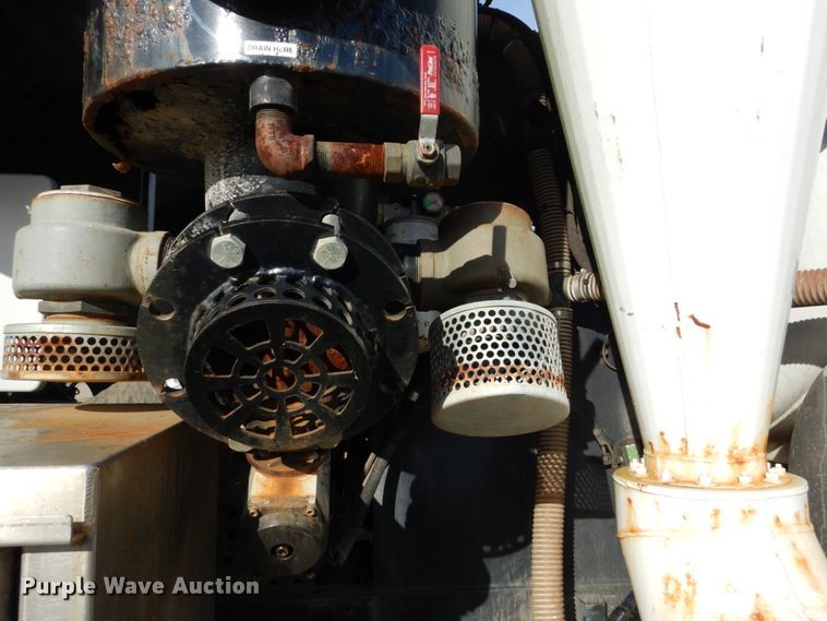 image for item DH5075 2004 Sterling L-Line hydro sewer jetter truck