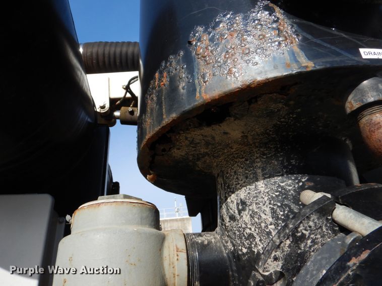 image for item DH5075 2004 Sterling L-Line hydro sewer jetter truck