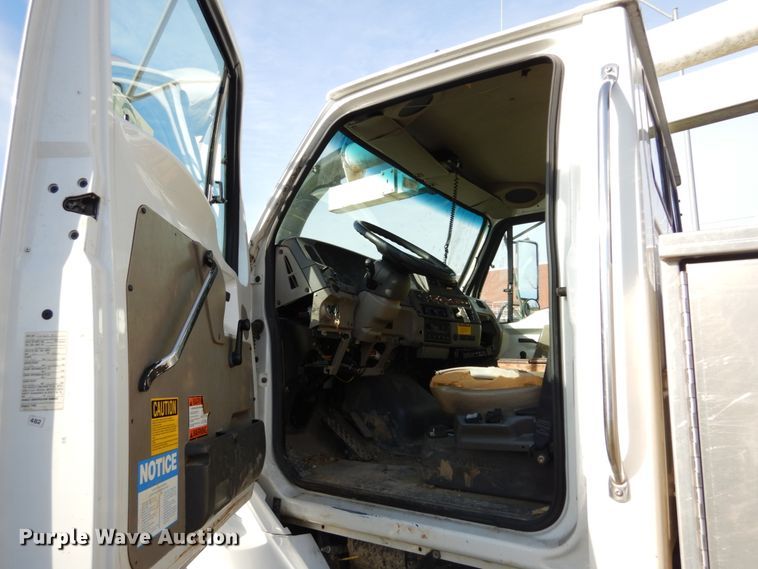 image for item DH5075 2004 Sterling L-Line hydro sewer jetter truck