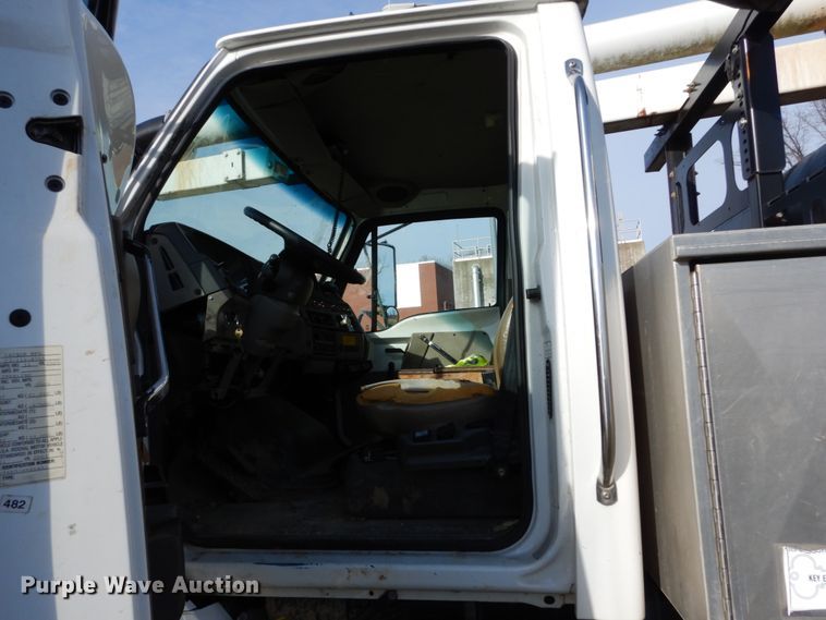 image for item DH5075 2004 Sterling L-Line hydro sewer jetter truck