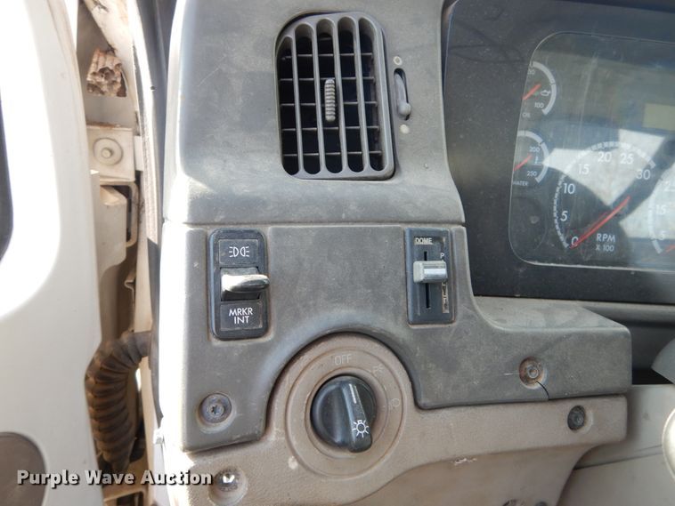 image for item DH5075 2004 Sterling L-Line hydro sewer jetter truck