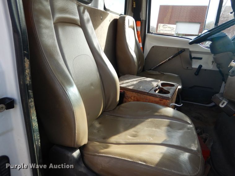 image for item DH5075 2004 Sterling L-Line hydro sewer jetter truck