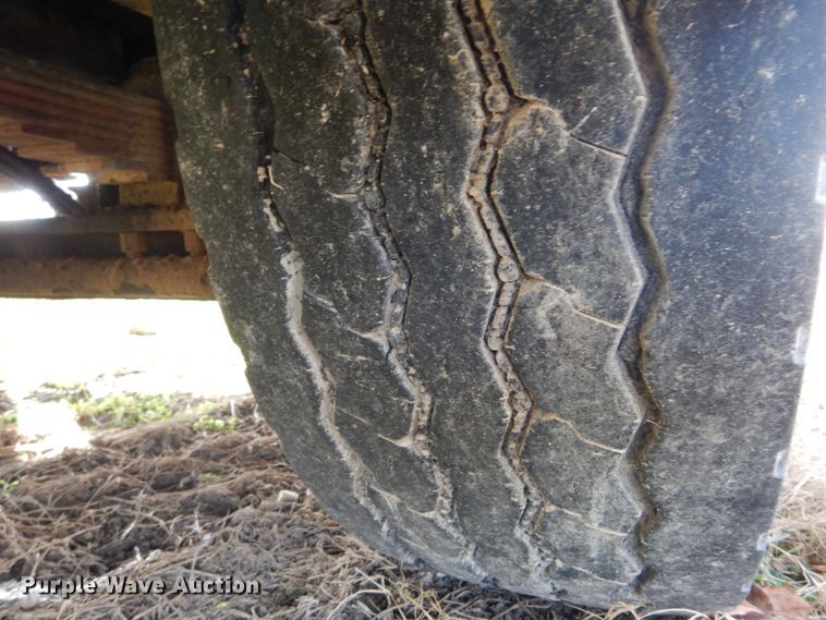 image for item DH5075 2004 Sterling L-Line hydro sewer jetter truck