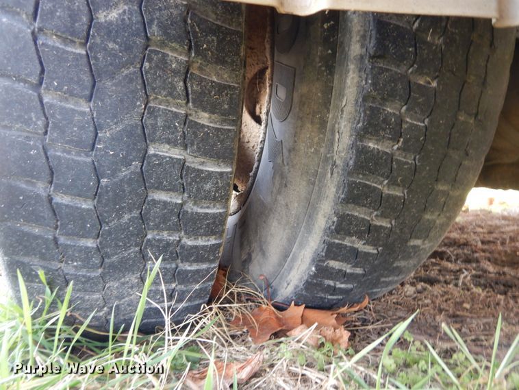 image for item DH5075 2004 Sterling L-Line hydro sewer jetter truck