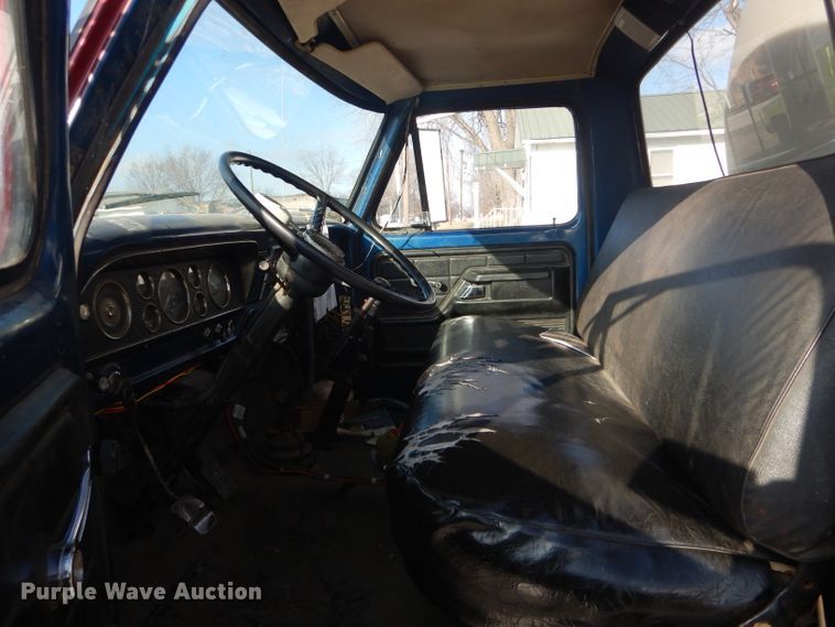 image for item DH6302 1978 Ford F600 tanker fire truck