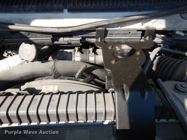 image for item DI2733 2008 Ford Econoline E450 Super Duty shuttle bus