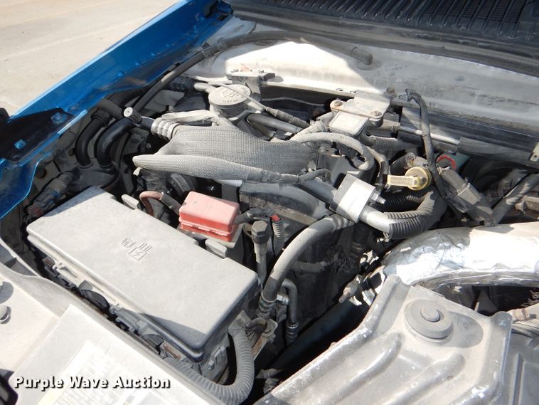 image for item DI2735 2009 Ford E450 Super Duty shuttle bus