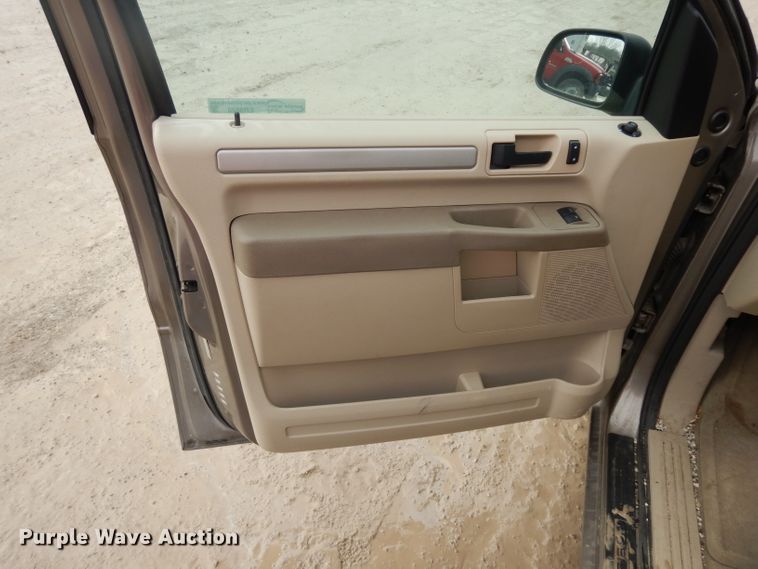 image for item ER9828 2006 Ford Freestar van