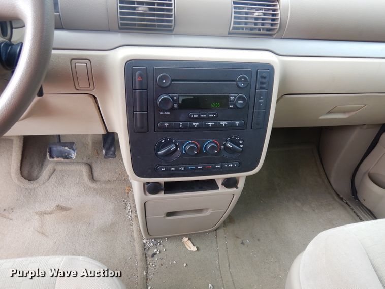 image for item ER9828 2006 Ford Freestar van