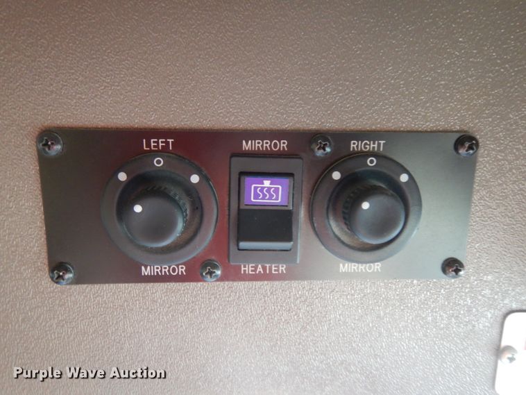 image for item ER9829 2011 Ford Econoline E350 shuttle bus