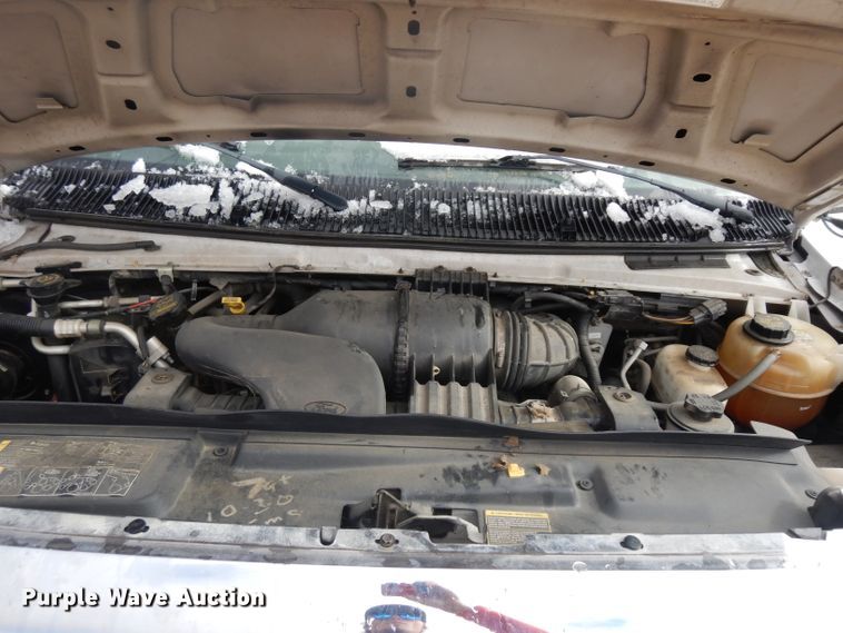 image for item ER9829 2011 Ford Econoline E350 shuttle bus