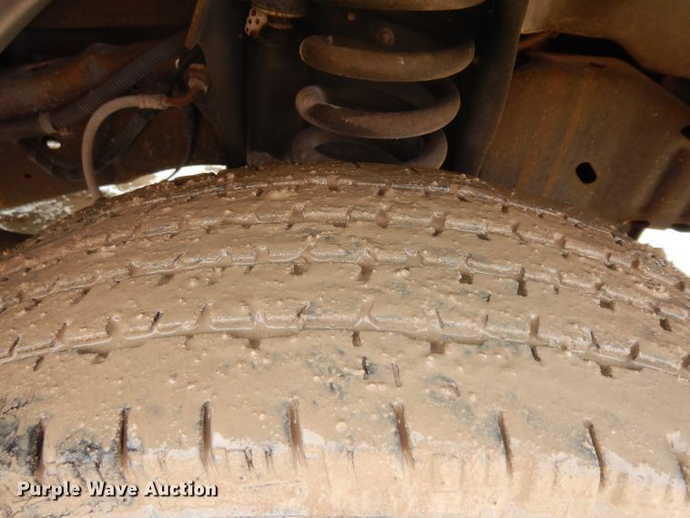 image for item ER9829 2011 Ford Econoline E350 shuttle bus