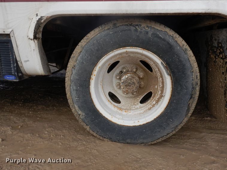 image for item ER9829 2011 Ford Econoline E350 shuttle bus