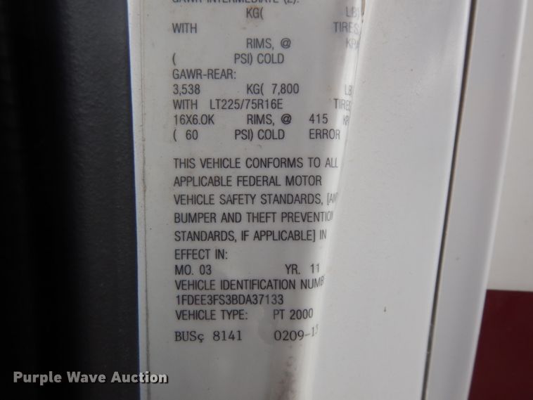 image for item ER9829 2011 Ford Econoline E350 shuttle bus