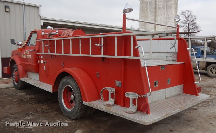 image for item ER9835 1970 Chevrolet C50 pumper fire truck