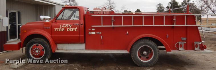 image for item ER9835 1970 Chevrolet C50 pumper fire truck
