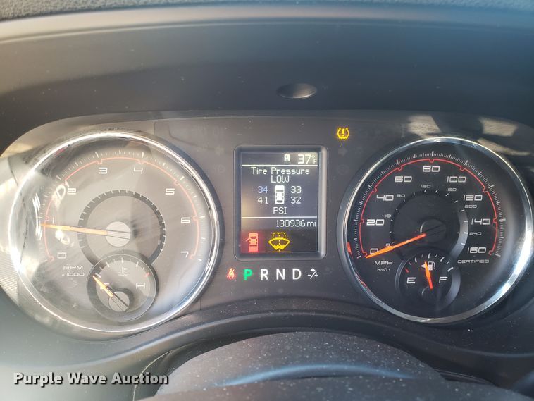 image for item ET9986 2011 Dodge Charger Police