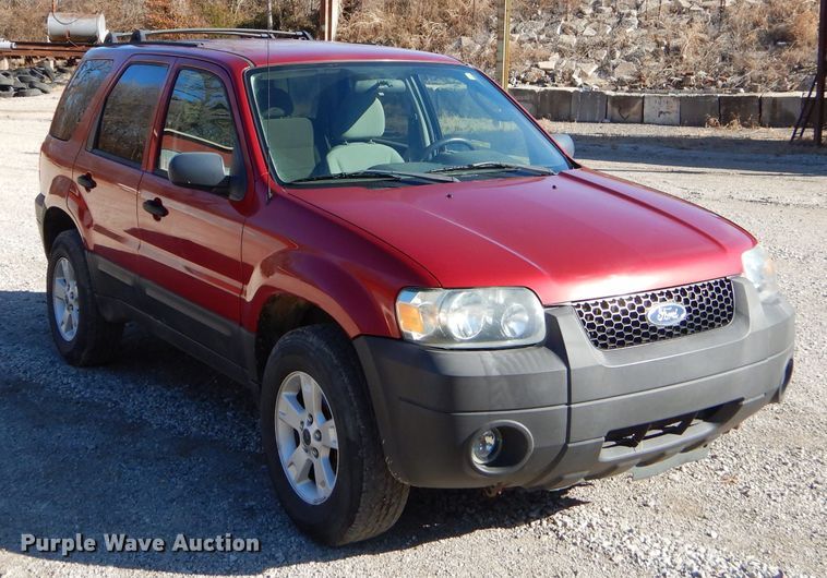 image for item FA9995 2006 Ford Escape XLT SUV